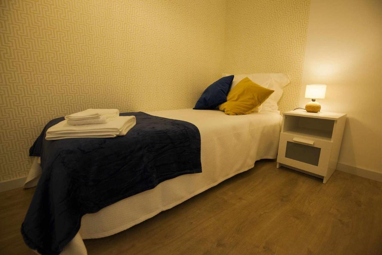 Golden & Blue House O Seu Novo Espaco No 波尔图 外观 照片